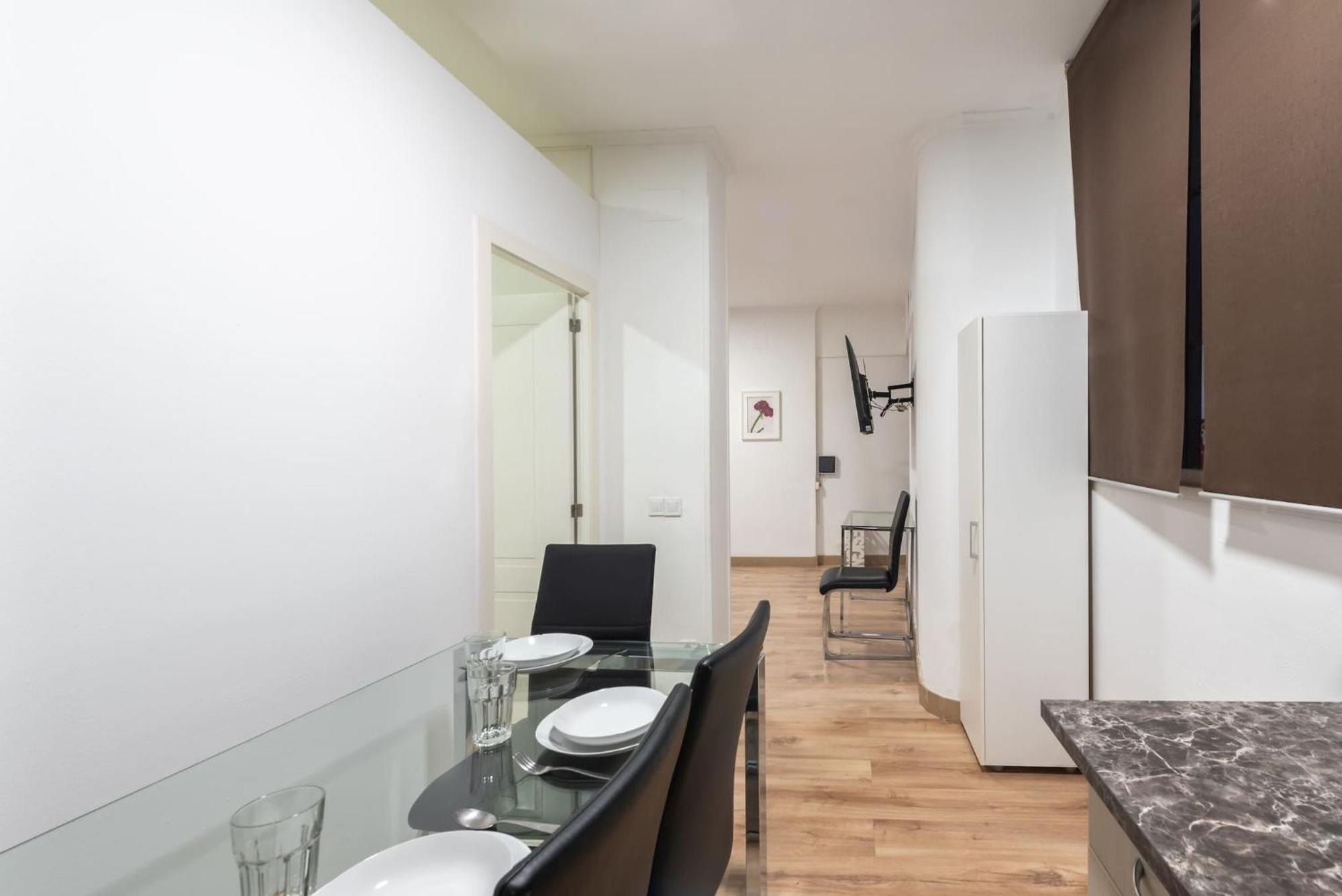 Apartamentos Day Madrid Luna Centro Gran Via Sol Malasana Екстериор снимка